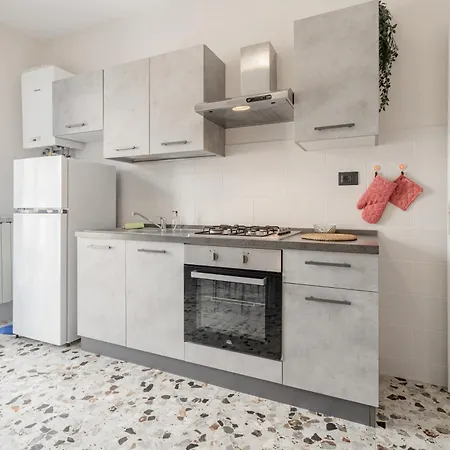 H11 Ai Castelletti Mare - Parcheggio Arma di Taggia