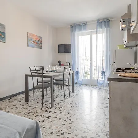 H11 Ai Castelletti Mare - Parcheggio Apartamento *