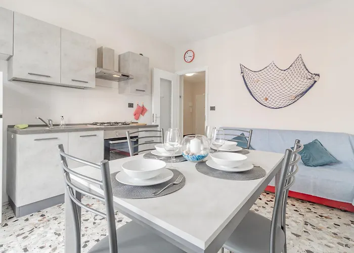 H11 Ai Castelletti Mare - Parcheggio Apartamento